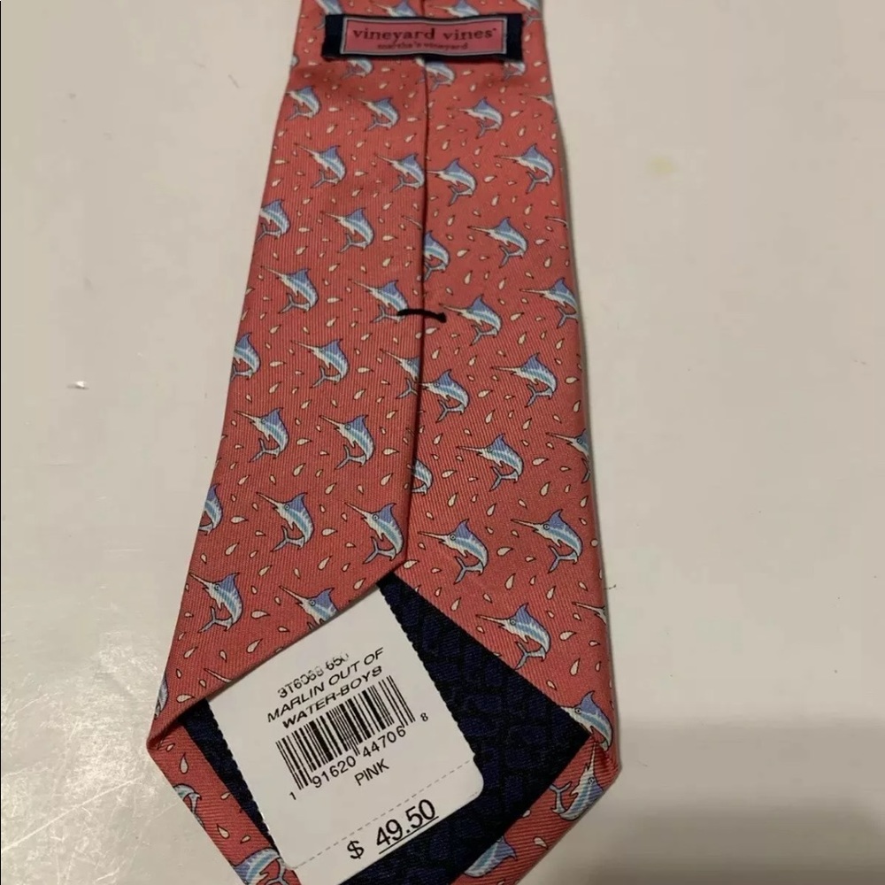 Vineyard Vines Marlin Out Of Water Silk Boys Tie - Picture 6 of 7